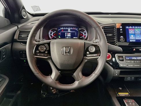 Used 2024 Honda Passport Black Edition image 11