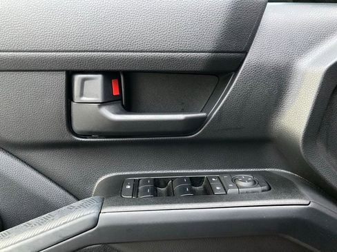 Used 2025 Toyota 4Runner TRD Off-Road AWD/4WD image 13