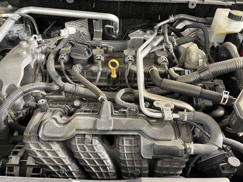 Used 2023 Mitsubishi Outlander SEL image 49