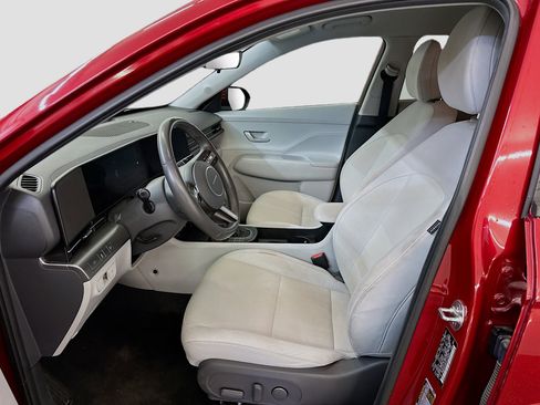 Used 2024 Hyundai Kona SEL image 13