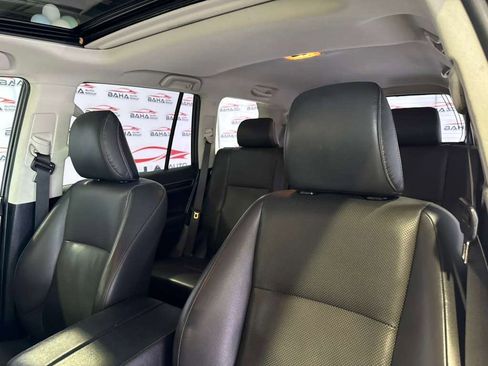 Used 2017 Lexus GX 460 image 32