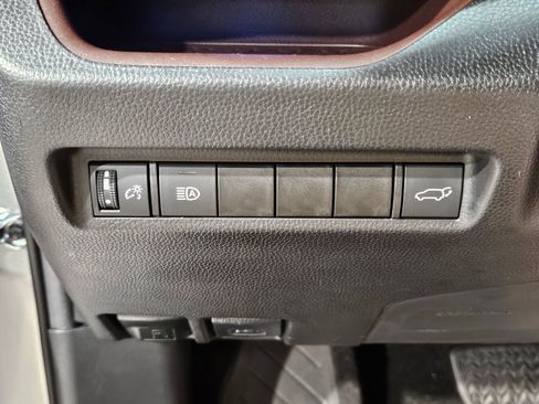 Used 2021 Toyota RAV4 Limited FWD image 26