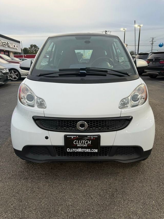 Used 2015 smart fortwo pure RWD image 2