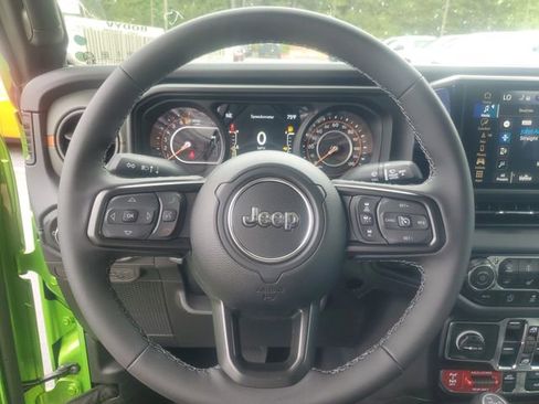 New 2025 Jeep Gladiator Mojave image 19