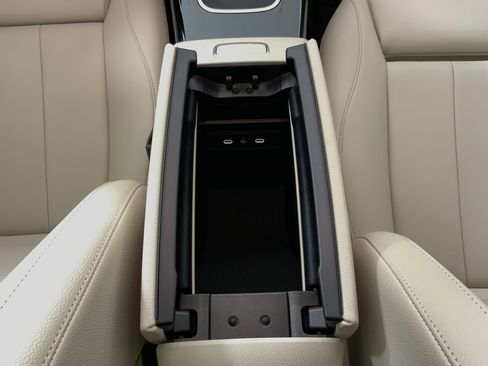 Used 2025 Mercedes-Benz CLA 250 4MATIC image 30