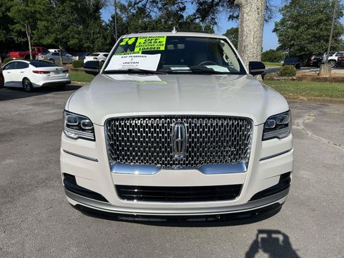 Used 2024 Lincoln Navigator Reserve AWD/4WD image 12