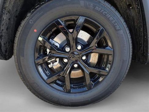 New 2026 Jeep Grand Cherokee L 4WD image 7