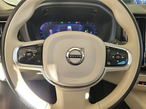 Certified 2023 Volvo XC60 B5 Ultimate w/ Climate Package image 37