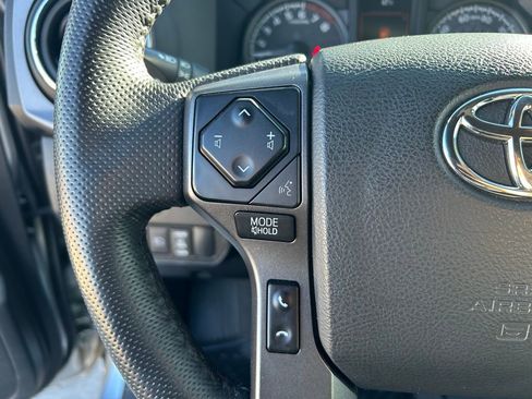 Used 2023 Toyota Tacoma TRD Off-Road image 13