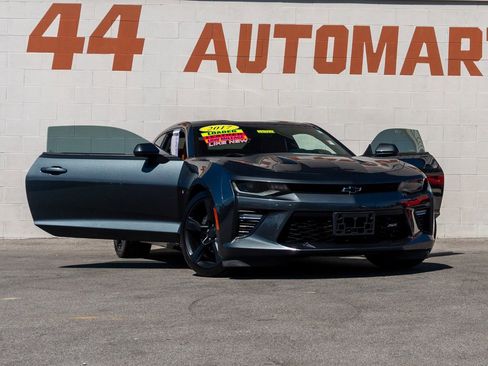 Used 2017 Chevrolet Camaro SS image 12
