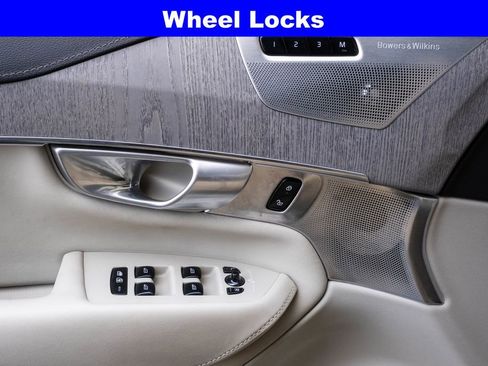 Used 2024 Volvo XC90 T8 Ultimate w/ Lounge Package image 13