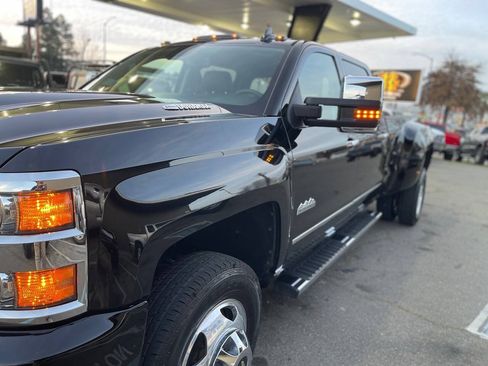 Used 2017 Chevrolet Silverado 3500 High Country w/ Duramax Plus Package AWD/4WD image 65