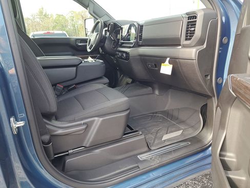 New 2025 Chevrolet Silverado 2500 LT image 12