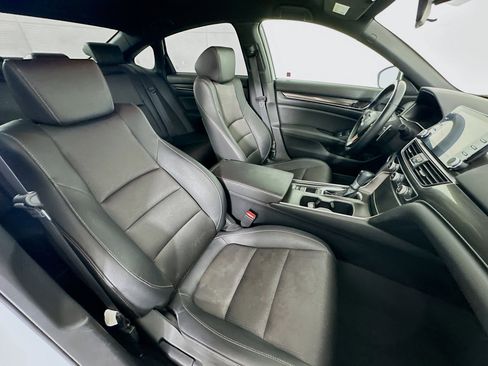 Used 2019 Honda Accord Sport image 28
