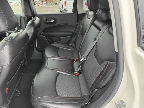 Used 2021 Jeep Compass Trailhawk image 24