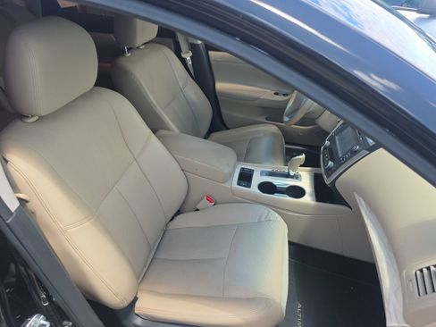Used 2016 Nissan Altima 2.5 SL w/ 2.5 Technology Package FWD image 11