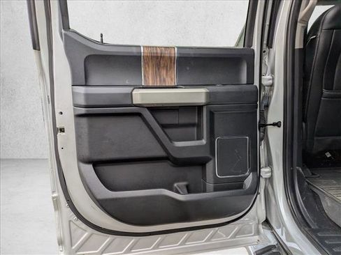 Used 2019 Ford F150 Lariat w/ Equipment Group 502A Luxury image 12