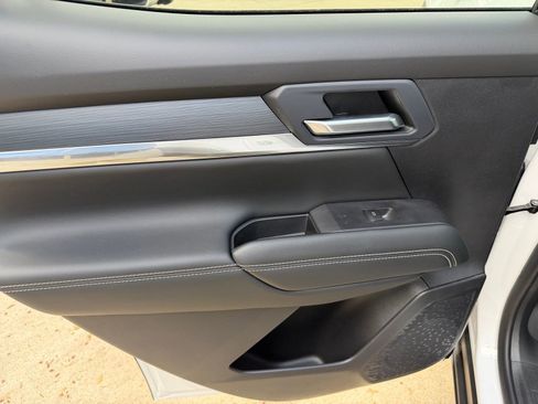 New 2026 GMC Terrain Elevation w/ Elevation Premium Package image 25