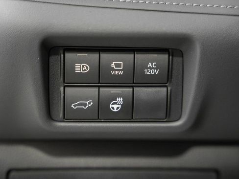 New 2026 Toyota Highlander Platinum image 48