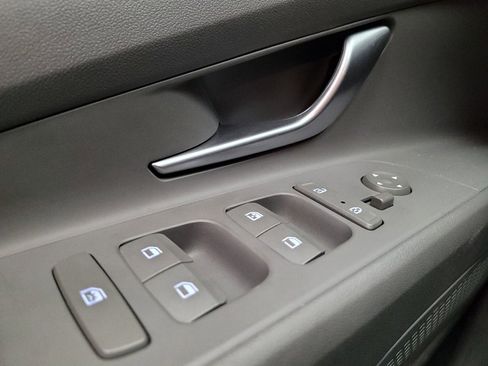 Used 2023 Hyundai Elantra SEL w/ Convenience Package FWD image 27