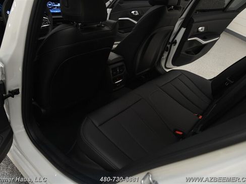 Used 2026 BMW 330i Sedan w/ Convenience Package RWD image 28