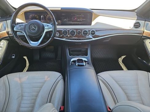 Used 2019 Mercedes-Benz S 560 Sedan image 9