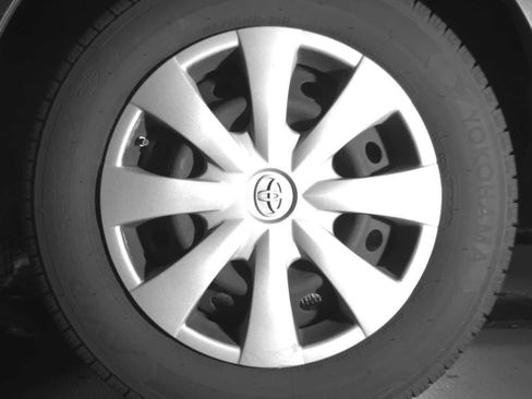 Used 2011 Toyota Corolla LE FWD image 12