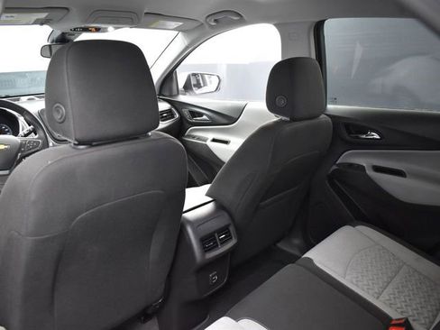 Used 2024 Chevrolet Equinox LT image 30