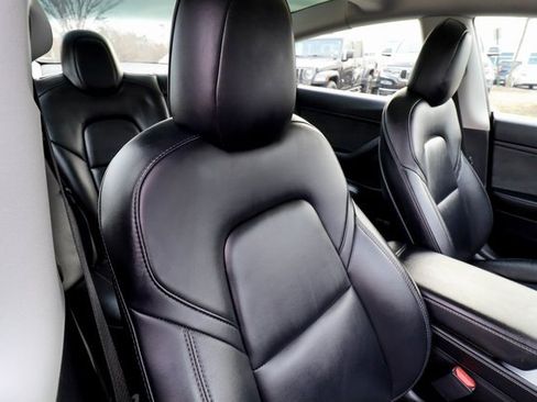 Used 2021 Tesla Model 3 Standard Range Plus image 52