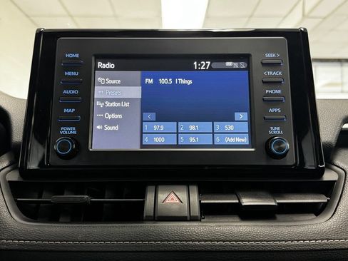 Used 2019 Toyota RAV4 XLE w/ Convenience Package FWD image 14
