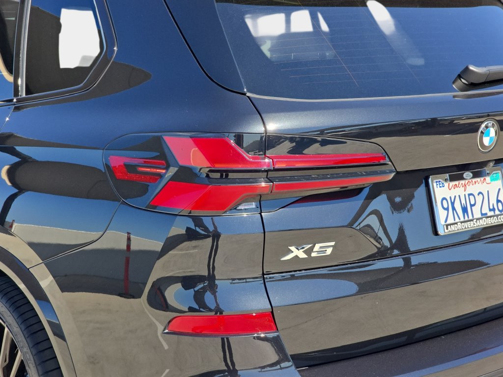 Used 2024 BMW X5 sDrive40i w/ M Sport Package RWD image 38