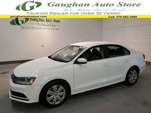 Used 2017 Volkswagen Jetta S w/ Jetta S Cold Weather Package FWD image 1