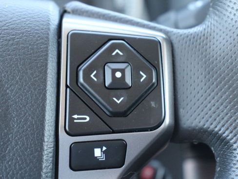 Certified 2019 Toyota Tacoma SR5 RWD image 25