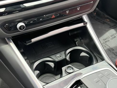 Used 2024 BMW 330i Sedan w/ Premium Package RWD image 30