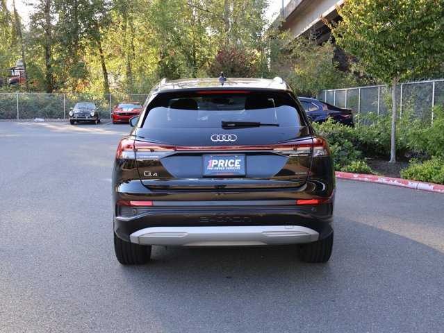 Used 2022 Audi Q4 e-tron Premium Plus AWD/4WD image 9