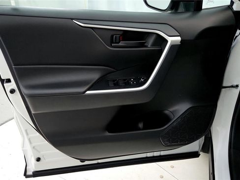 Used 2023 Toyota RAV4 LE image 25