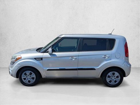 Used 2012 Kia Soul FWD image 9