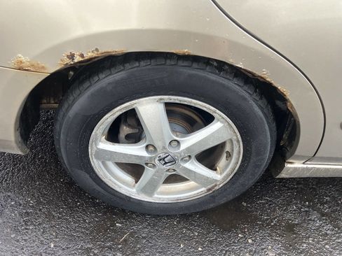 Used 2004 Honda Accord EX image 13