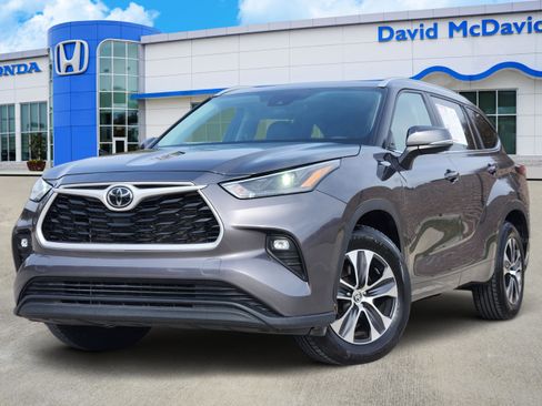 Used 2024 Toyota Highlander XSE image 1