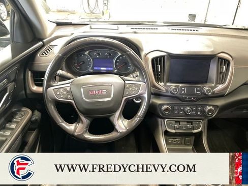 Used 2022 GMC Terrain AT4 w/ Tech Package image 22