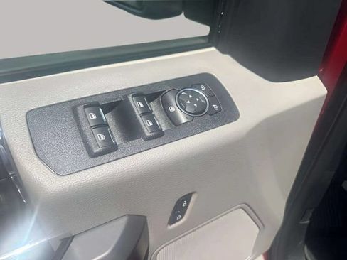 Used 2019 Ford F150 XLT w/ Equipment Group 302A Luxury AWD/4WD image 15