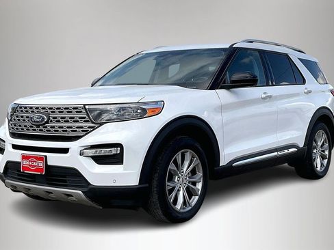 Certified 2022 Ford Explorer Limited image 2