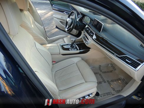 Used 2016 BMW 750i xDrive AWD/4WD image 26