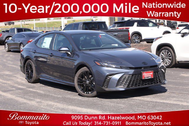New 2026 Toyota Camry SE FWD image 1
