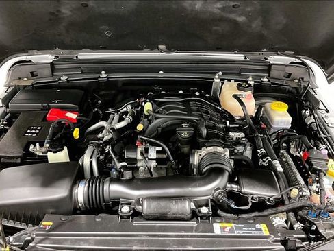 Used 2021 Jeep Wrangler Unlimited Sahara image 32