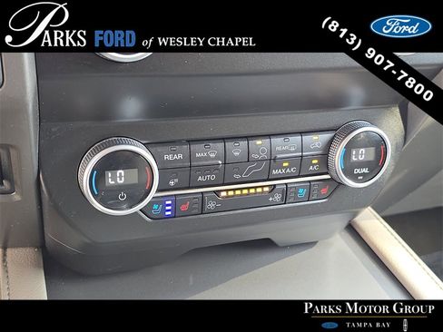 Used 2021 Ford Expedition Max XLT image 27
