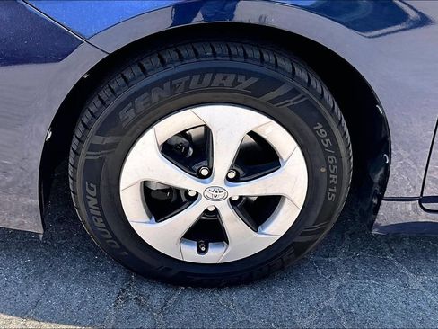 Used 2012 Toyota Prius Three FWD image 8