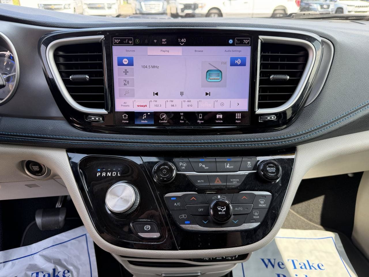 Used 2021 Chrysler Pacifica Touring-L FWD image 30