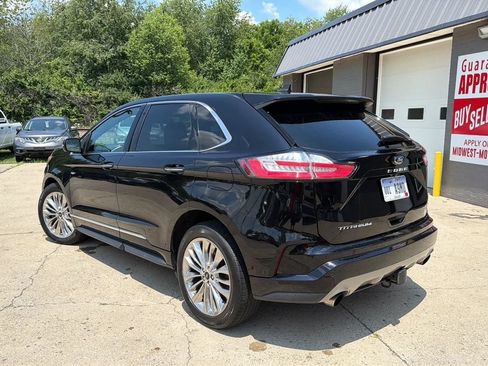 Used 2021 Ford Edge Titanium w/ Equipment Group 301A AWD/4WD image 3