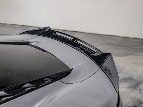 Used 2025 Lotus Emira RWD image 19